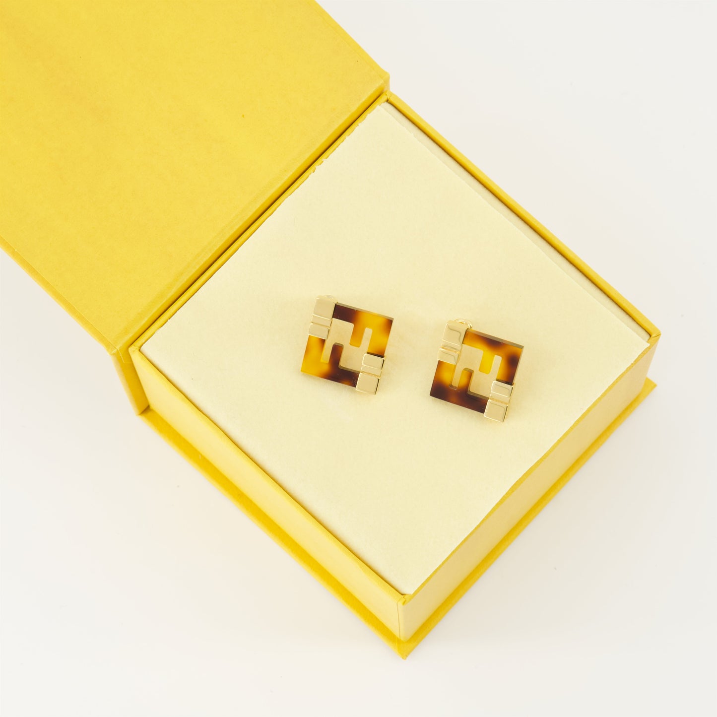 Tortoiseshell Motif Earrings