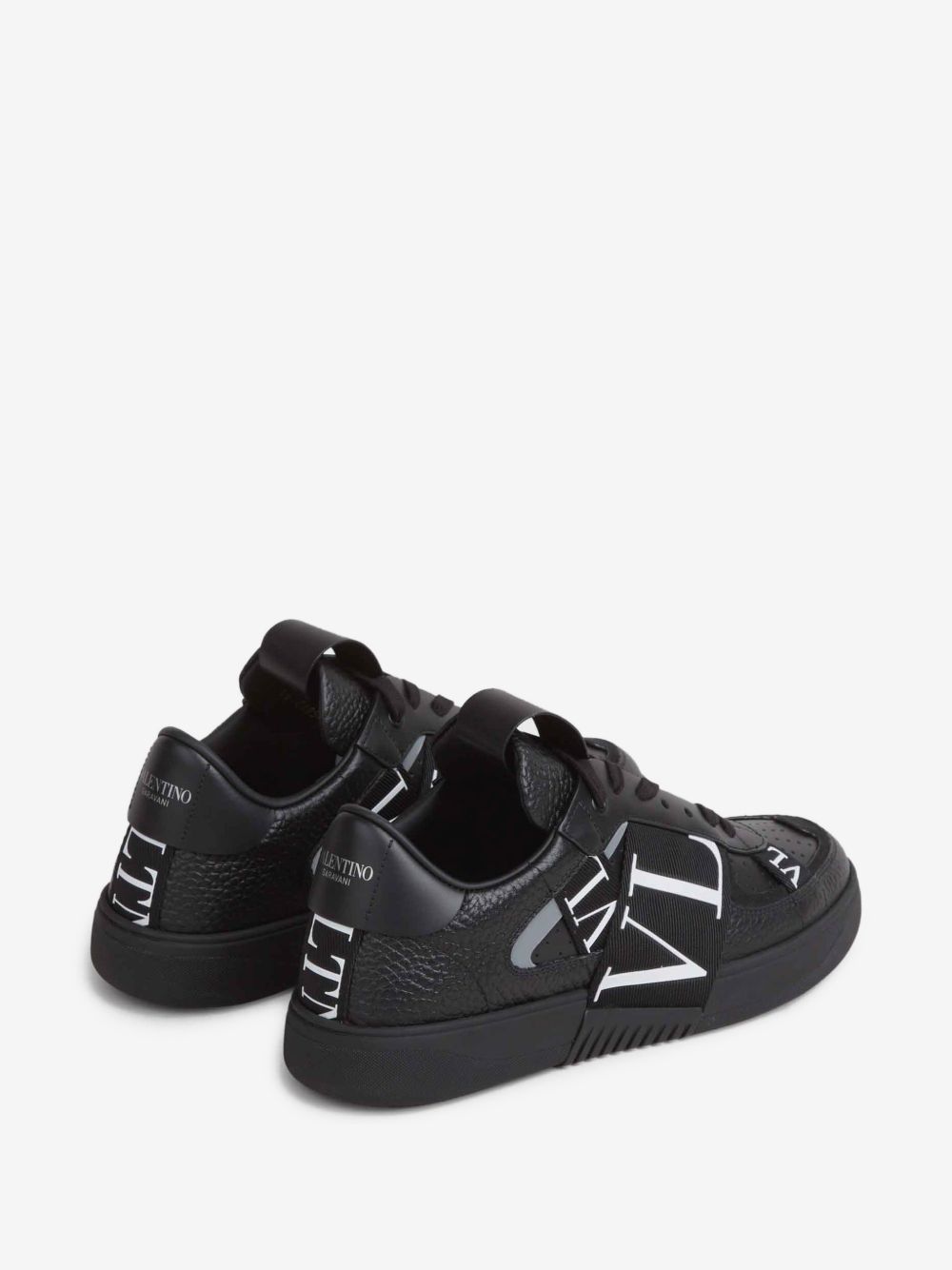 Low-Top Calfskin VL7N Sneakers with Bands