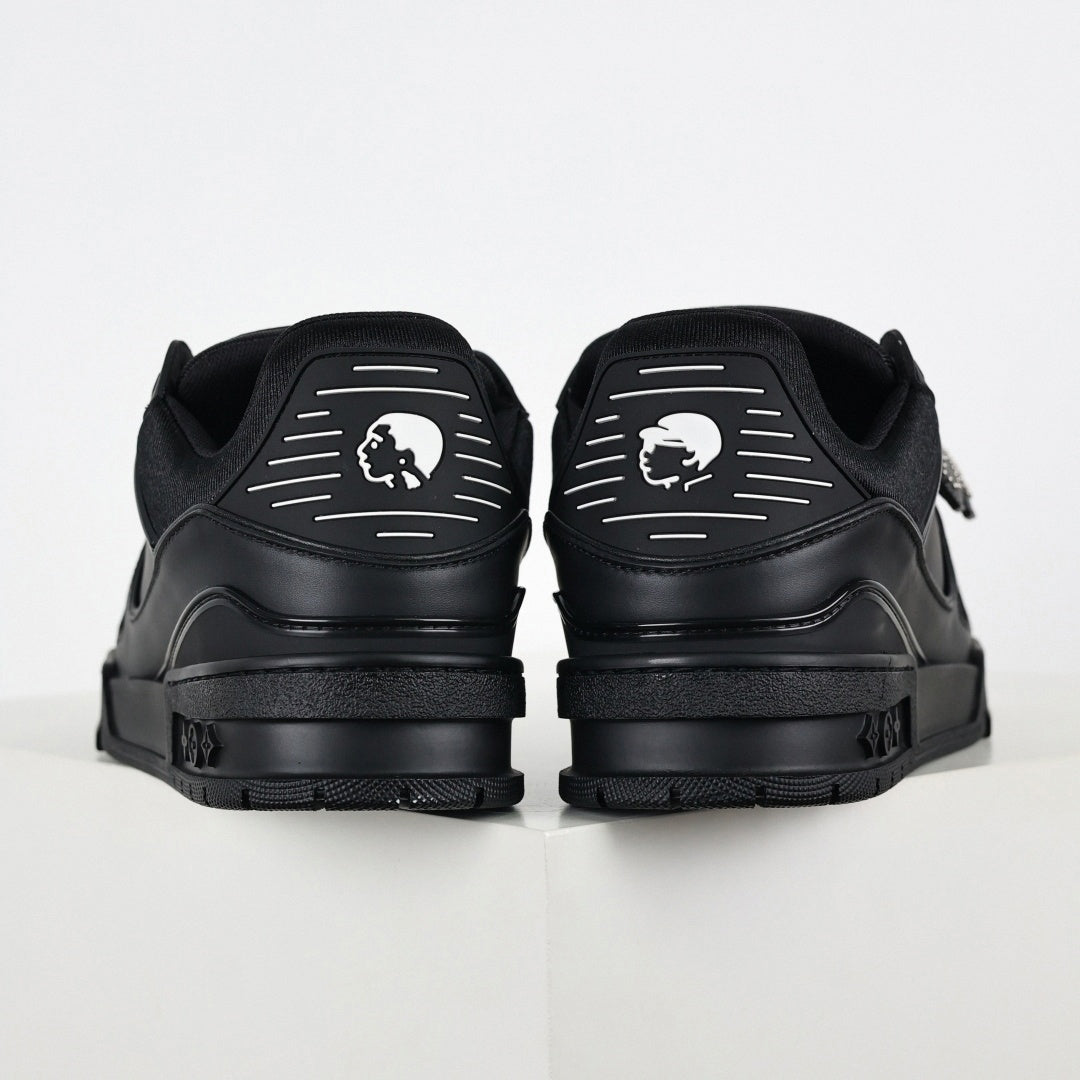 Trainer Sneaker in Black Leather