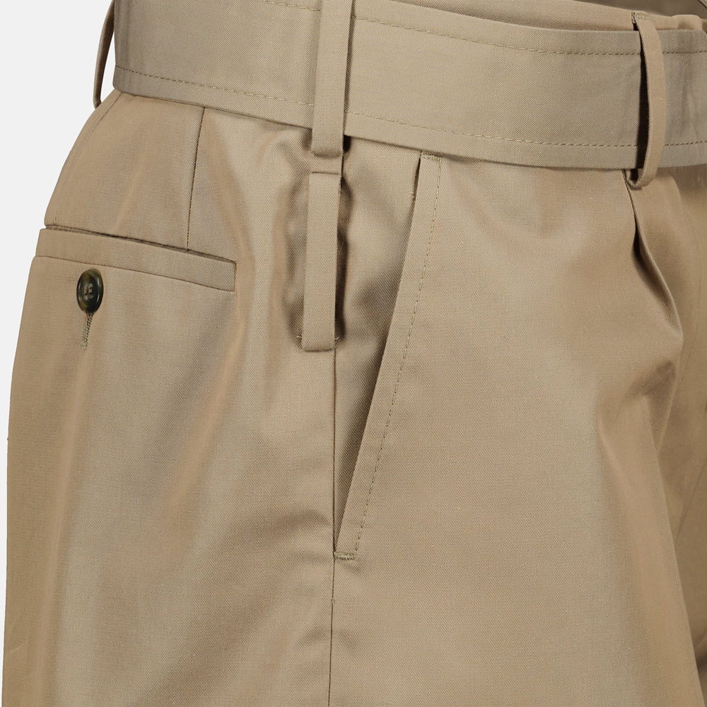 Short chino