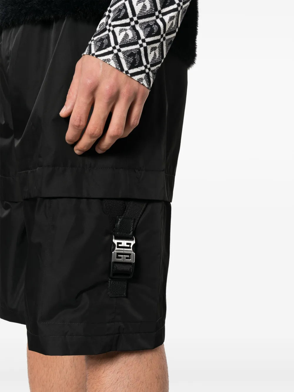 Short Cargo