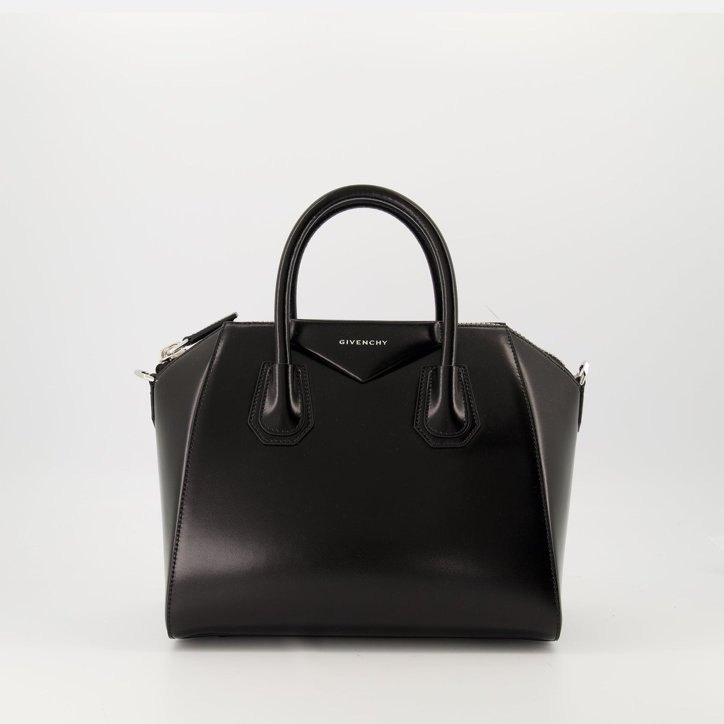 Antigona Small Top Handle Bag – Black