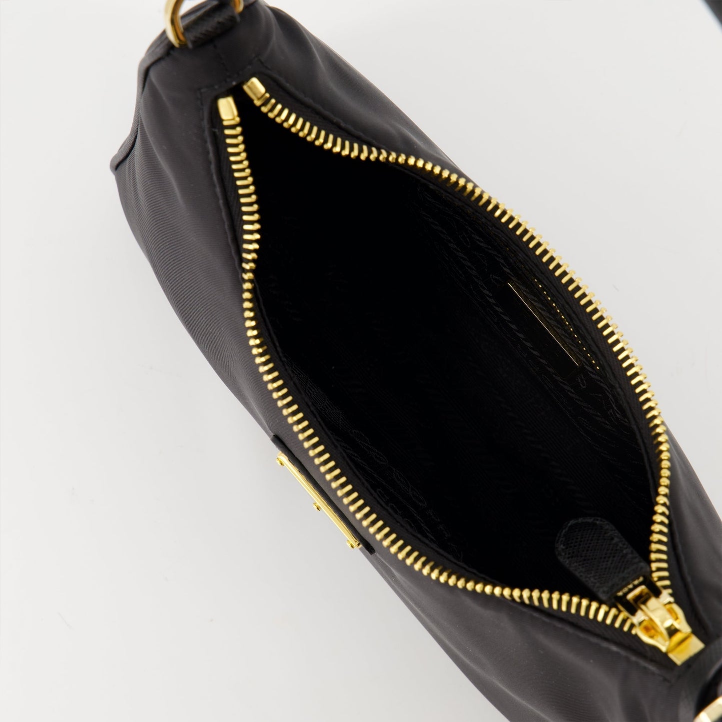 Re-Edition Leather Shoulder Bag