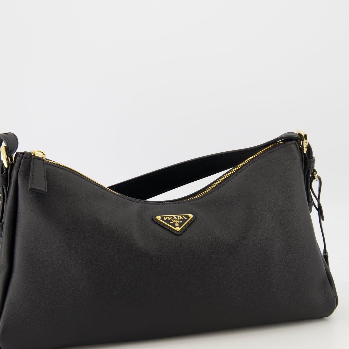 Aimée Medium Leather Shoulder Bag (Black)