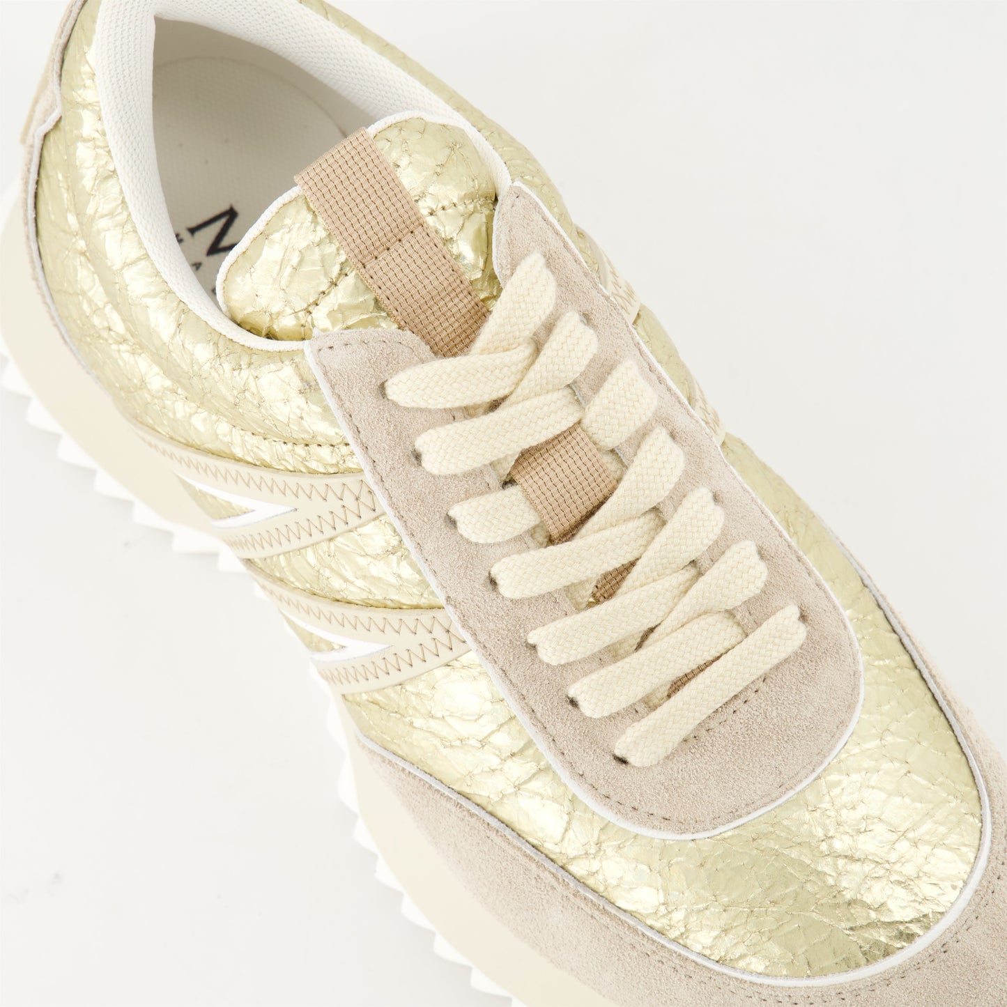 Trailgrip Sneakers – Metallic Gold