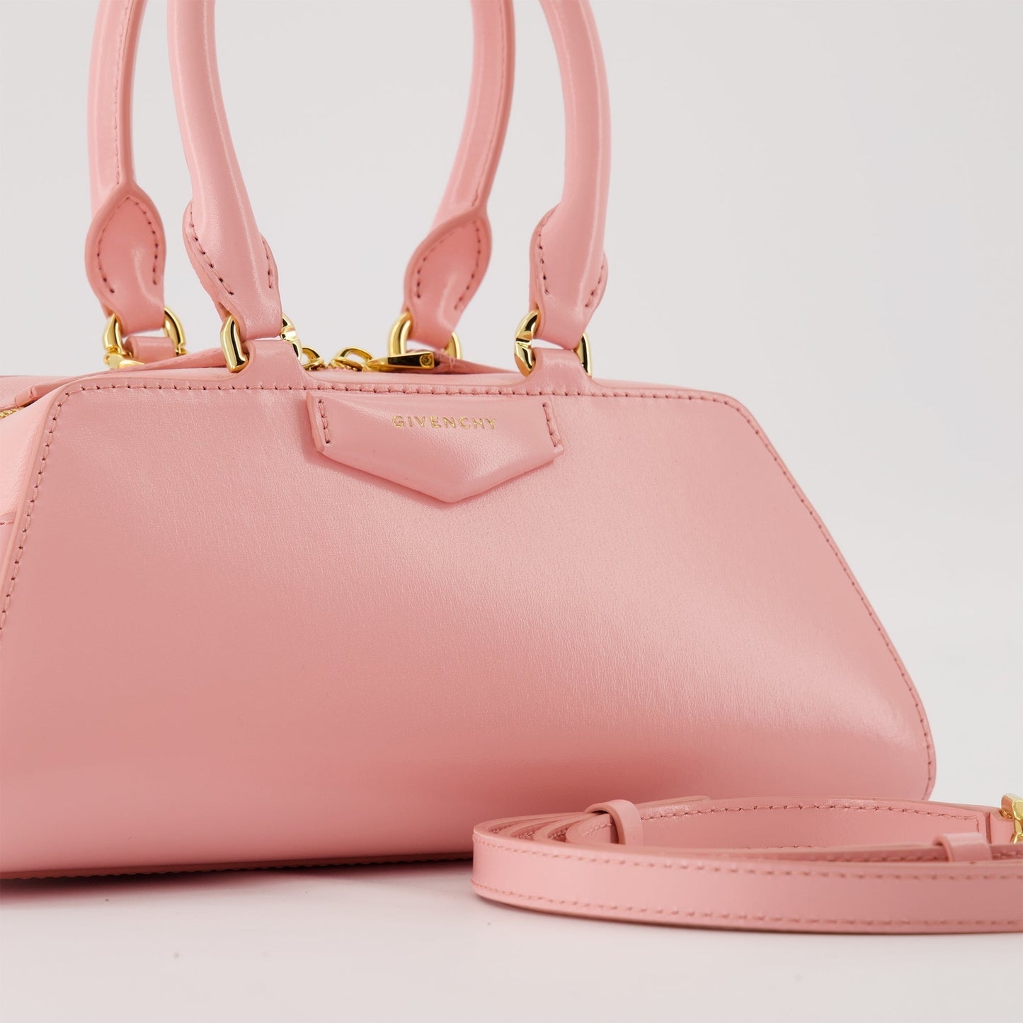 Mini Antigona Top Handle Bag – Pink