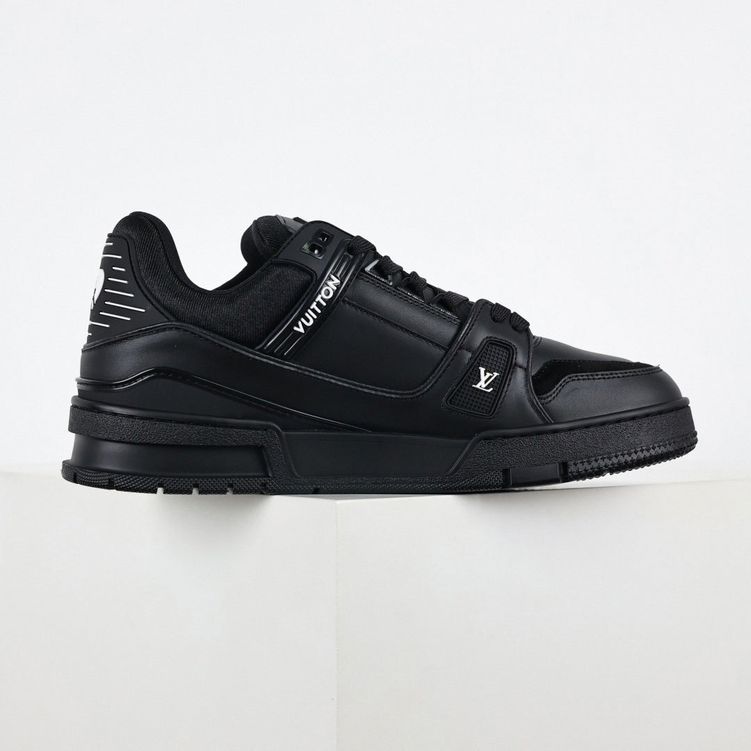Trainer Sneaker in Black Leather