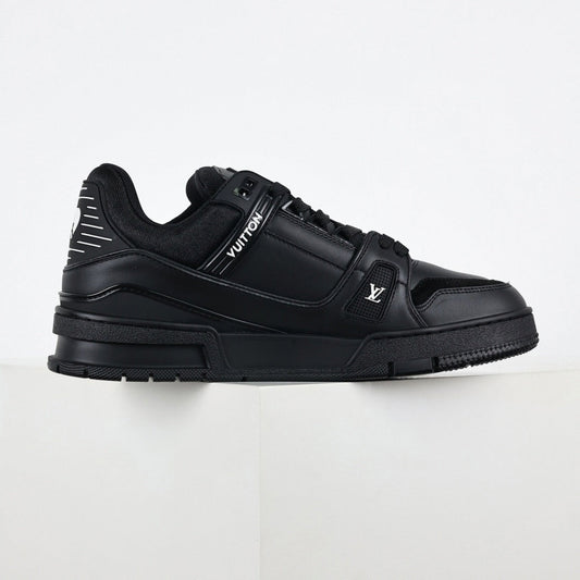 Trainer Sneaker in Black Leather