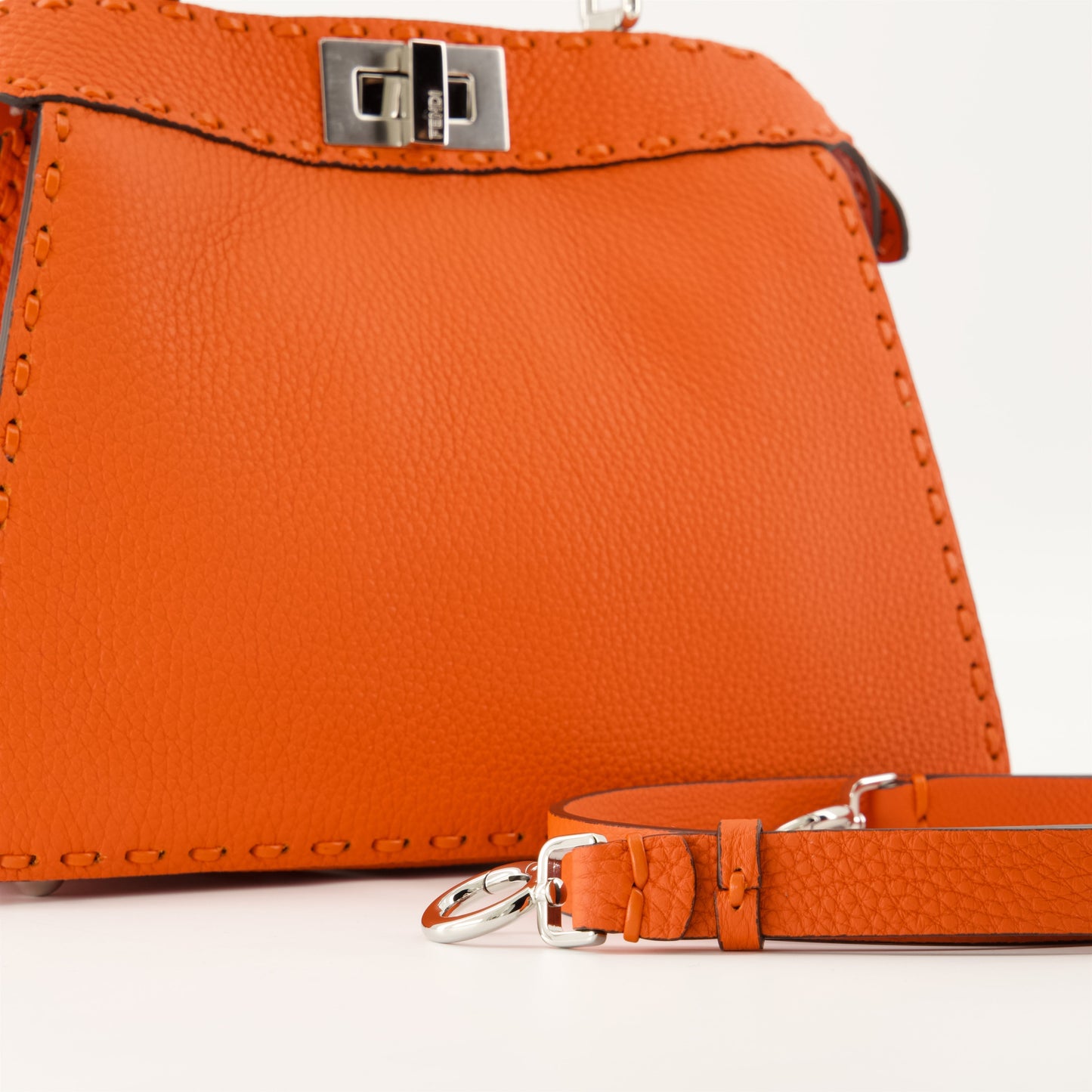 Peekaboo Mini – Orange Leather