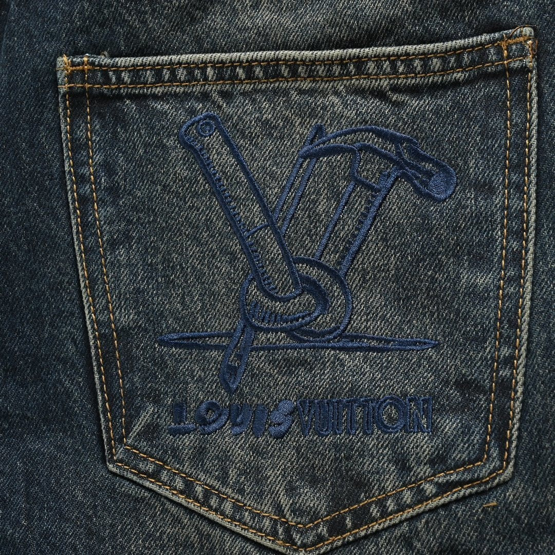 Classic Indigo Denim Jeans with Embroidered Back Pocket