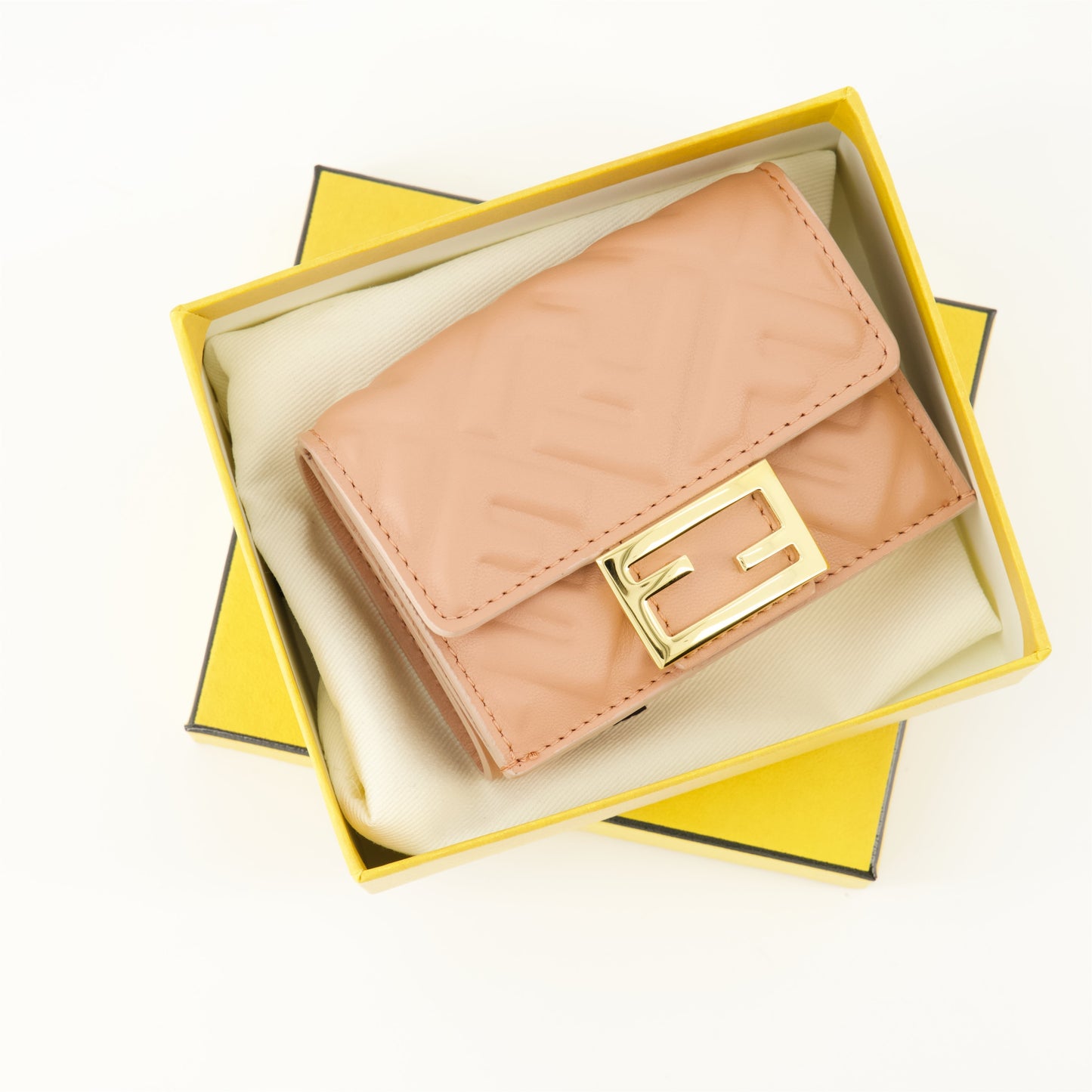 Embossed Leather Card Holder Wallet – Nude