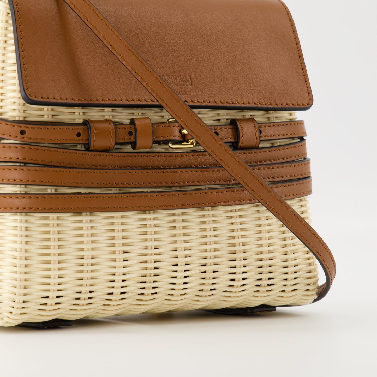 Tie Me Leather shoulder bag (Wicker & Leather)