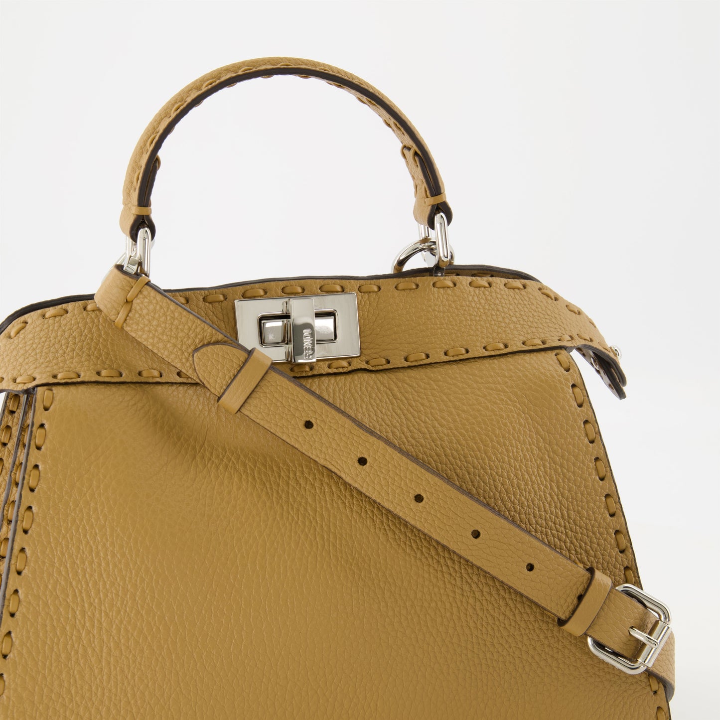 Peekaboo Mini – Mustard Leather