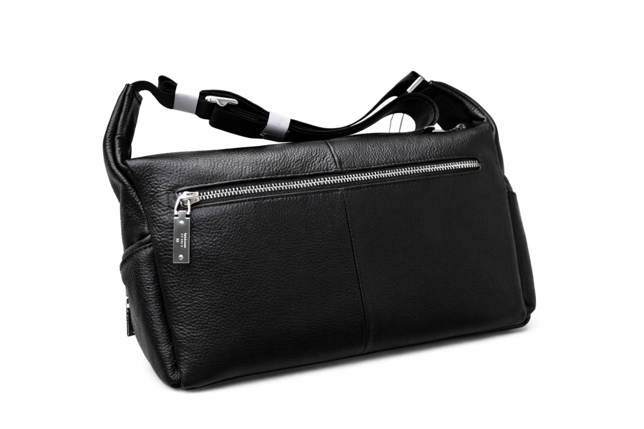 Soho Leather Crossbody Shoulder Bag (Black)